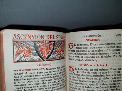 66- Ofrezco La Misa. Misal Del Domingo - Hugo H. Hoever - 1957