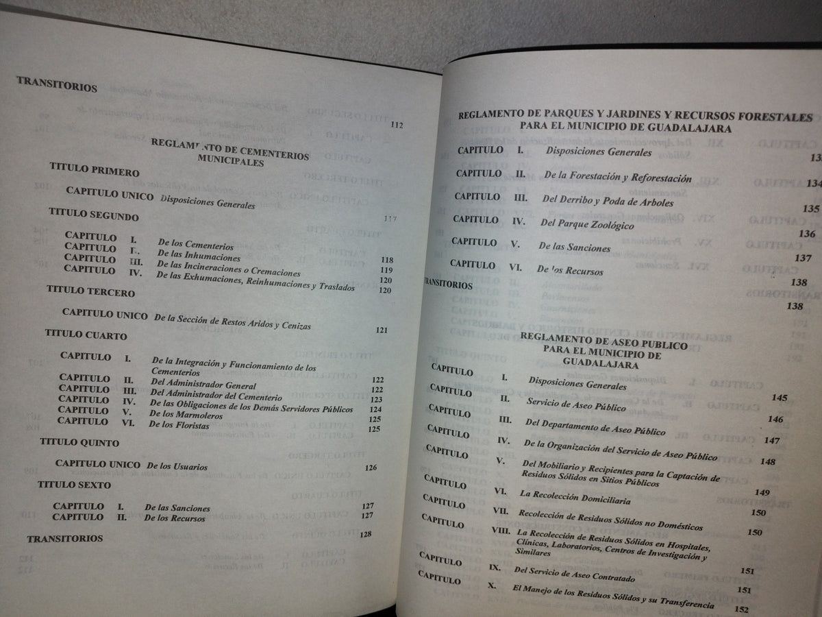 77- Compilación De Leyes Y Reglamentos Del Estado De Jalisco. Tomo II - Librería Para Abogados "PACO", 1994
