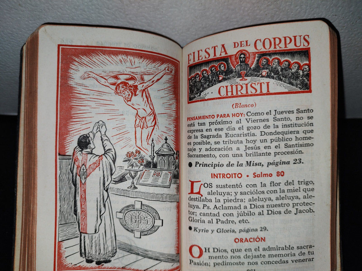 66- Ofrezco La Misa. Misal Del Domingo - Hugo H. Hoever - 1957