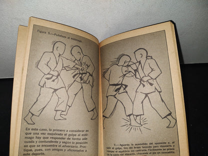75- Defiéndase Sin Armas - Prof. F. Jackson. Libros En Su Casa - 1A. Edición, Mayo De 1984