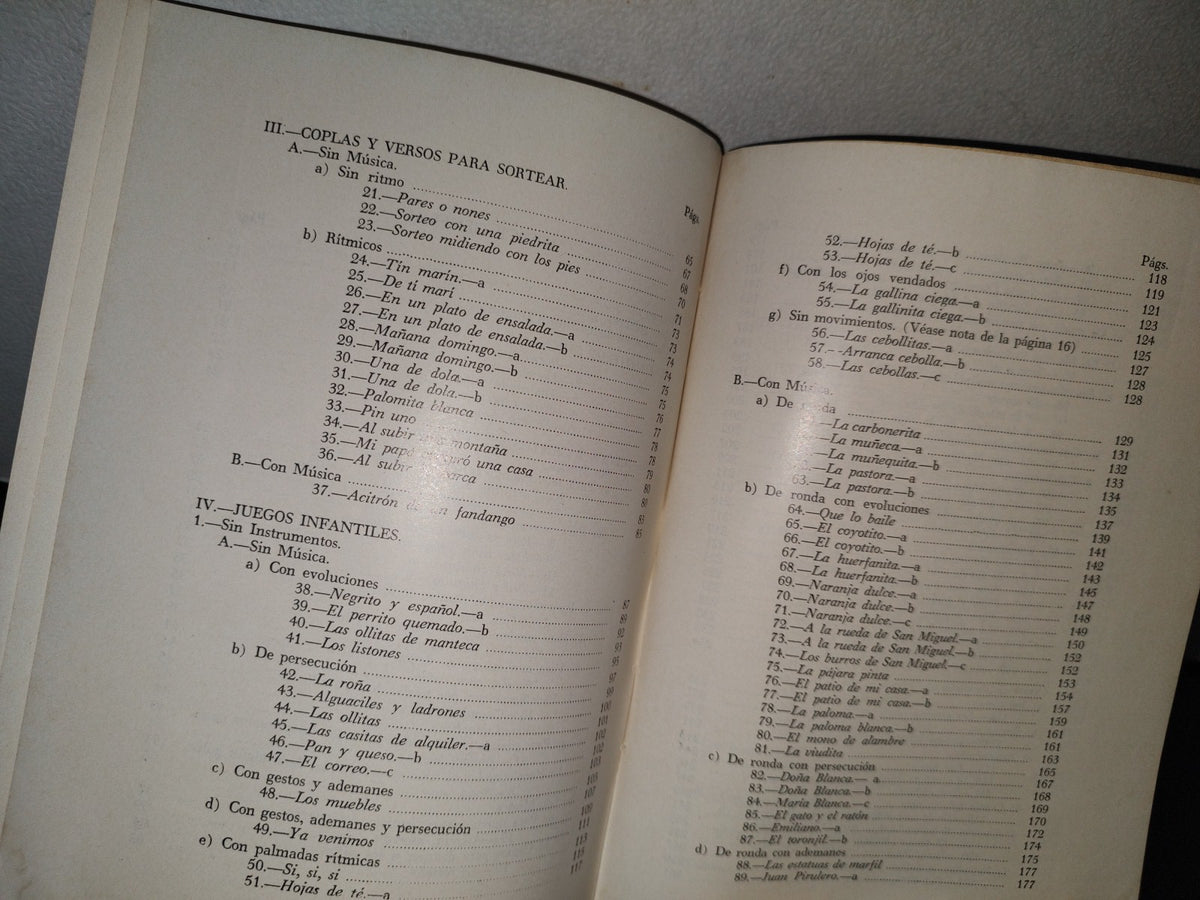 98- Así Juegan Los Niños. Recopilación De Juegos Infantiles - Francisco Moncada García - 1965