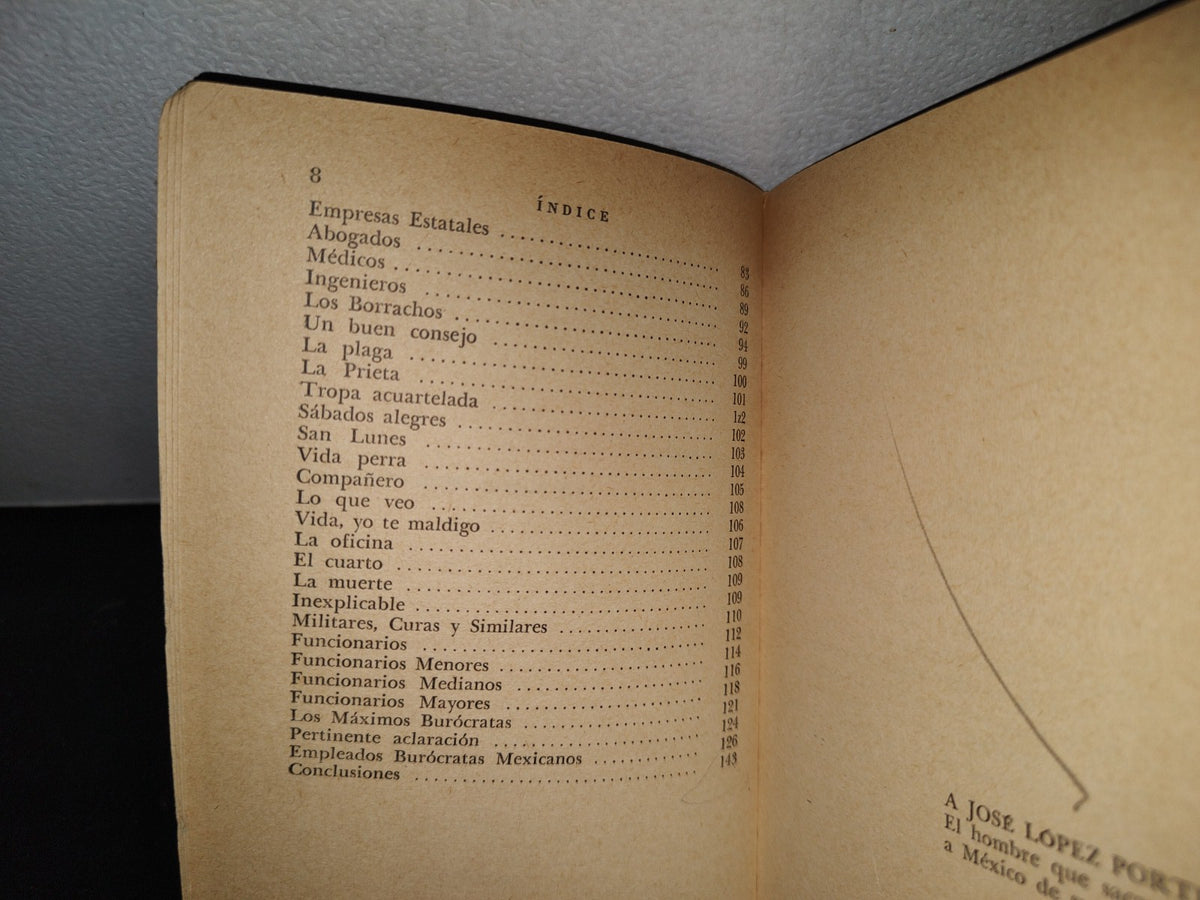 163- La Plaga Burocrática - Héctor Figueroa Rasso - B. Costa-Amic Editor 1a. Ed. 1976