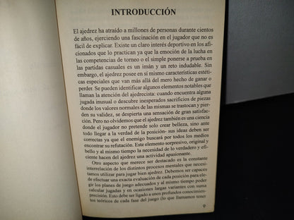 188- Ajedrez Magistral - Guil Russek - Selector 2004
