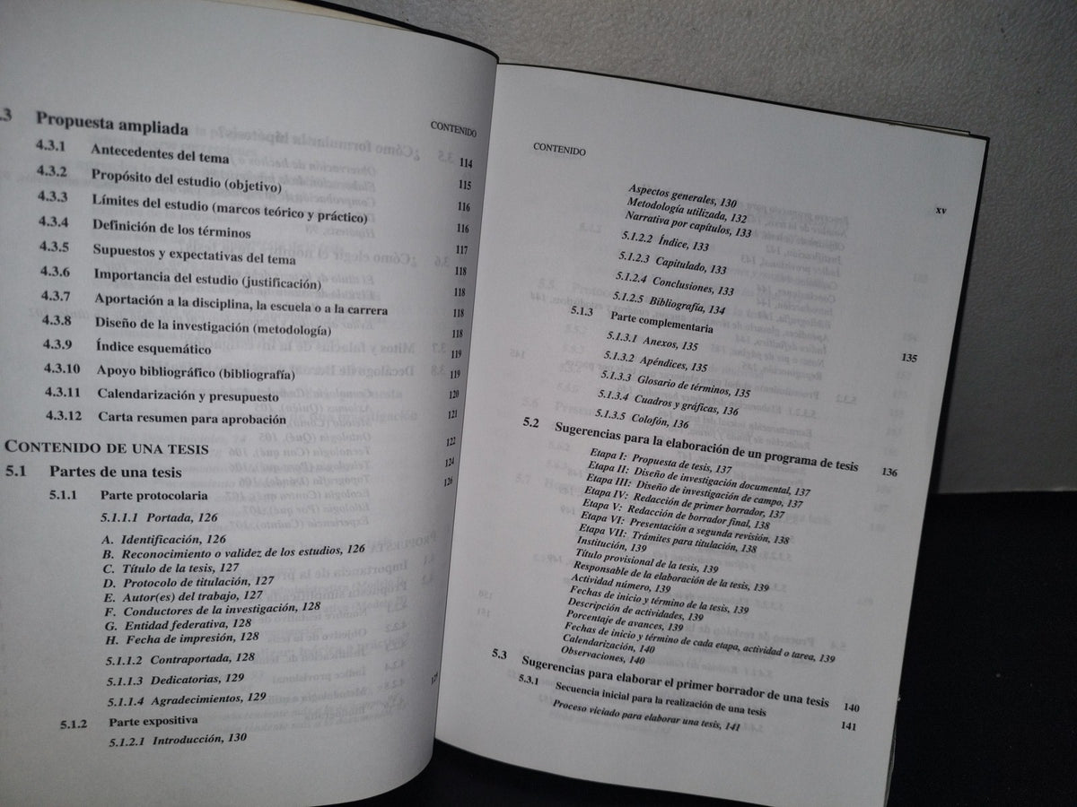 30- Cómo Elaborar Y Asesorar Una Investigación De Tesis - Carlos Muñoz Razo