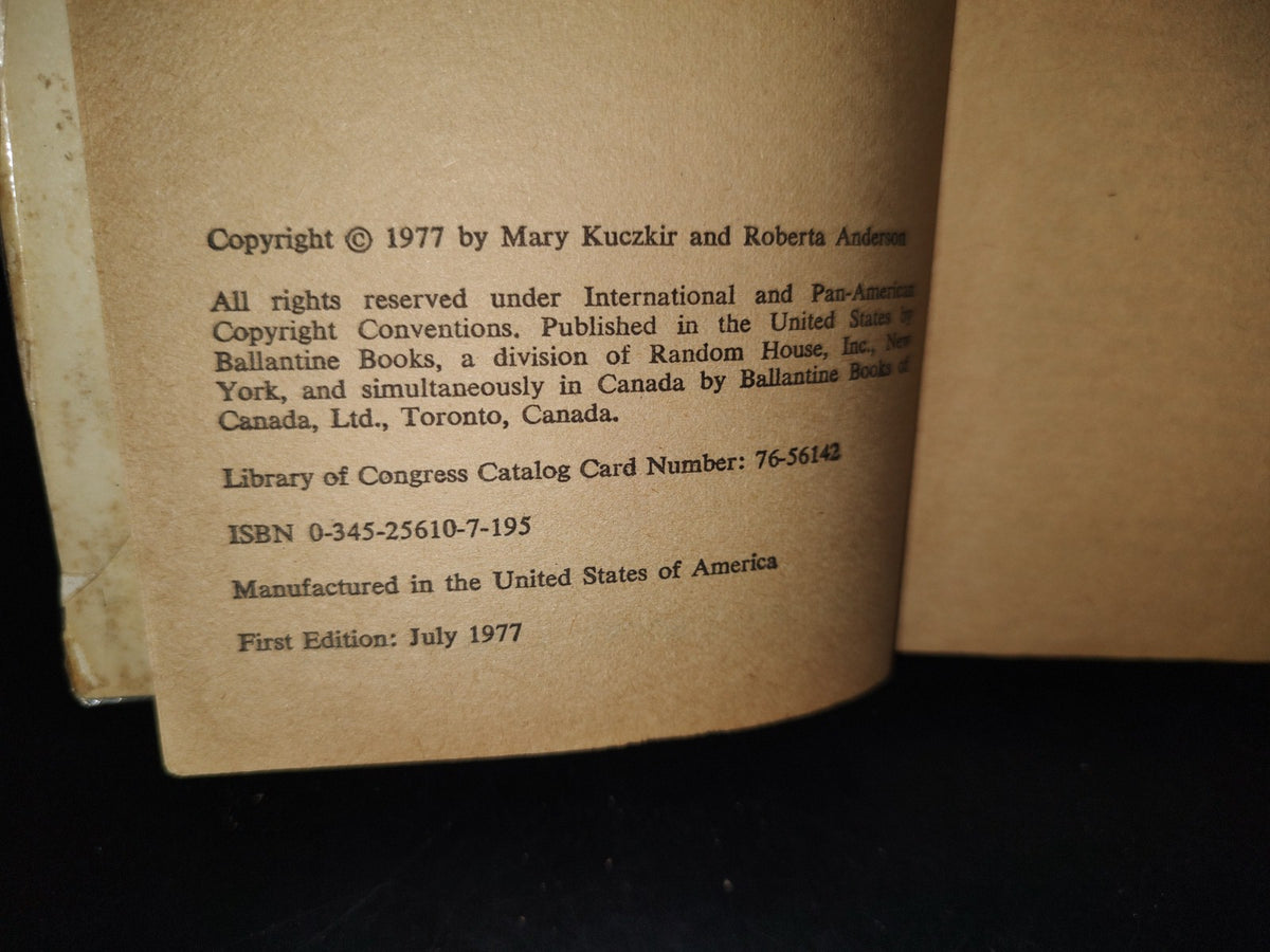 75- Captive Passions - Fern Michaels - Ballantine Books, New York. First Edition 1977