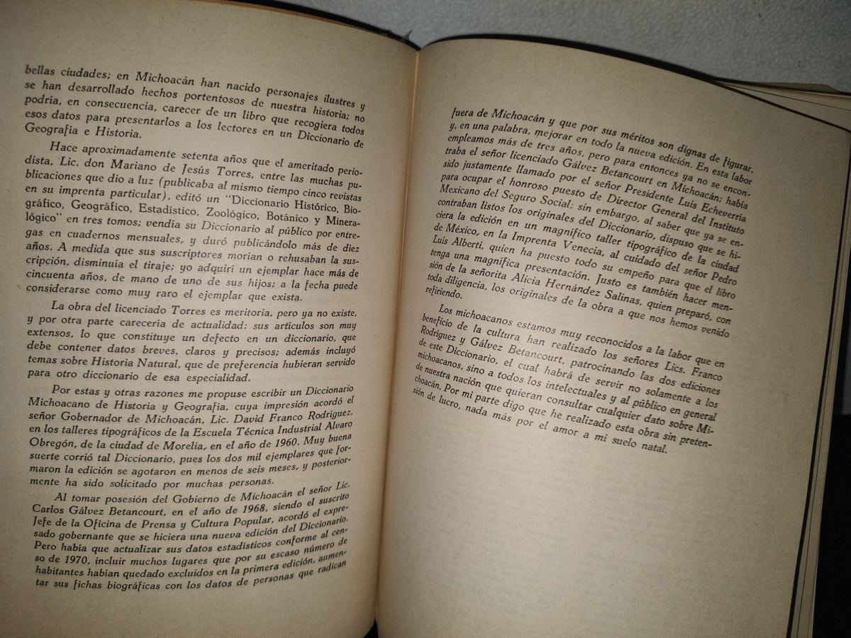 114- Diccionario Michoacano De Historia Y Geografía - Jesús Romero Flores - México 1972