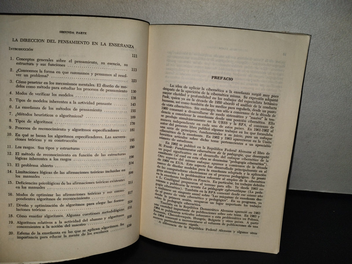 202- Cibernética Y Aprendizaje. Pedagogía Cibernética - L. N. Landa - Paidos. 1a. Ed. 1977