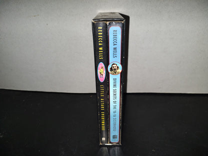 198- Divine Secrets Of The Ya-Ya- Sisterhood / Little Altars Everywhere - Rebecca Wells - First HarperPerennial Edition Published 1996