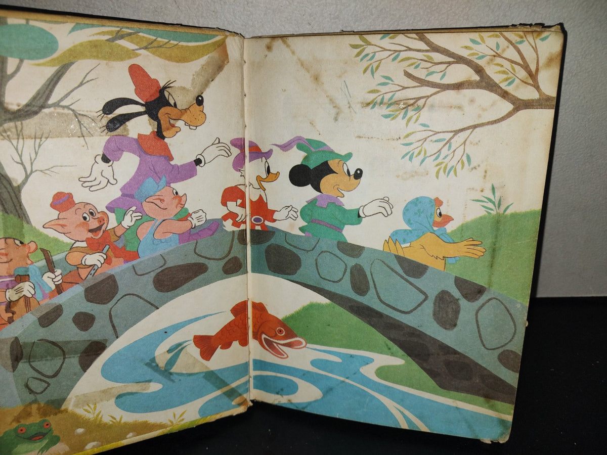201- Walt Disney Presenta: La Gallina Penny Y El Lobo Malo - 1981