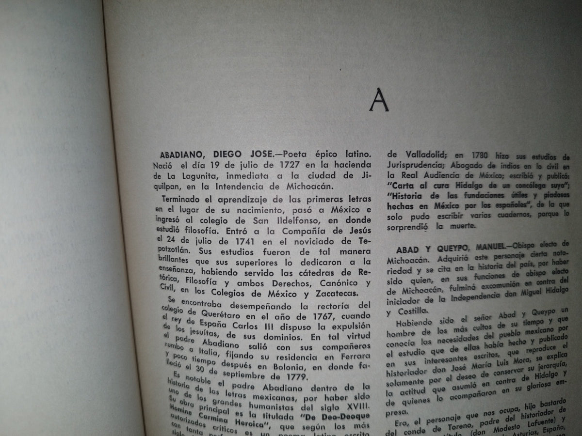 114- Diccionario Michoacano De Historia Y Geografía - Jesús Romero Flores - México 1972