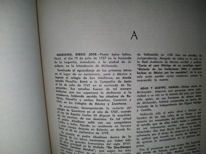 114- Diccionario Michoacano De Historia Y Geografía - Jesús Romero Flores - México 1972