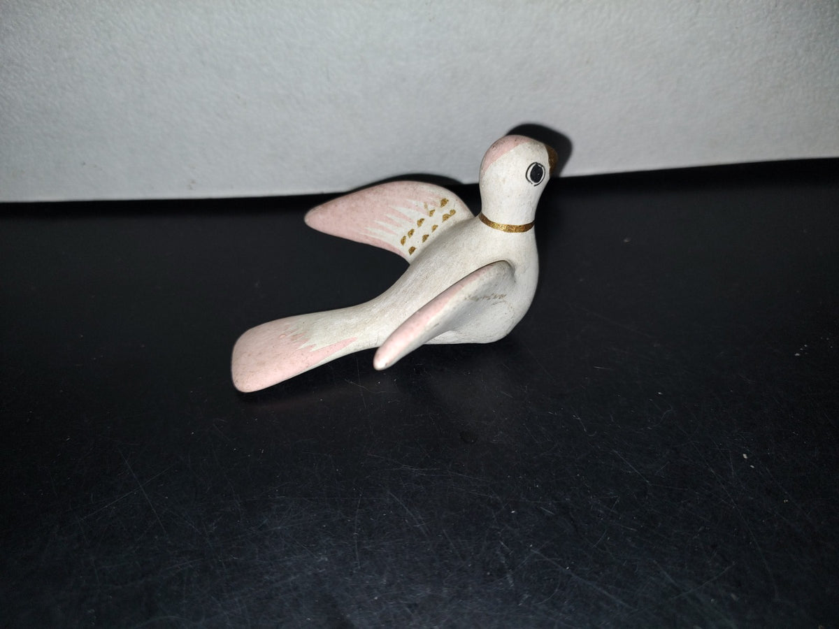 A3- Pieza De Cerámica. Paloma Con Alas Extendidas - 90's
