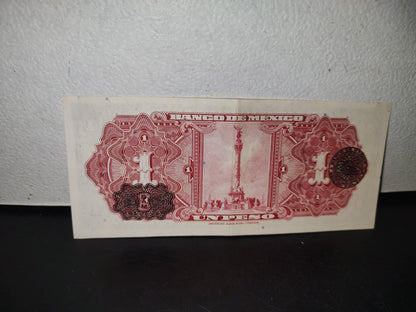 A10C1-2- Antiguo Billete Del Banco De México: Un Pesos. Calendario Azteca - Serie R 1277040 - 1943