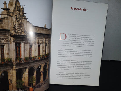 128- Mezquitán. Un Panteón Vivo Con Sentido Social - Silviano Hernández - Ayuntamiento Constitucional De Guadalajara, Primera Edición 2011