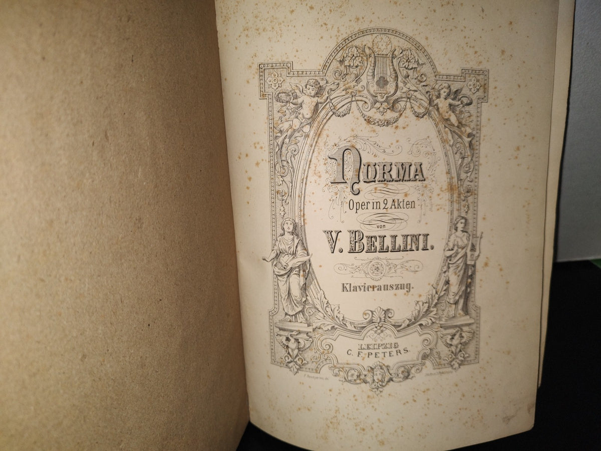 124- Antiguo Libro Alemán De Partituras De Piano. Bellini, Norma - Oper In2 Akten -1850'S