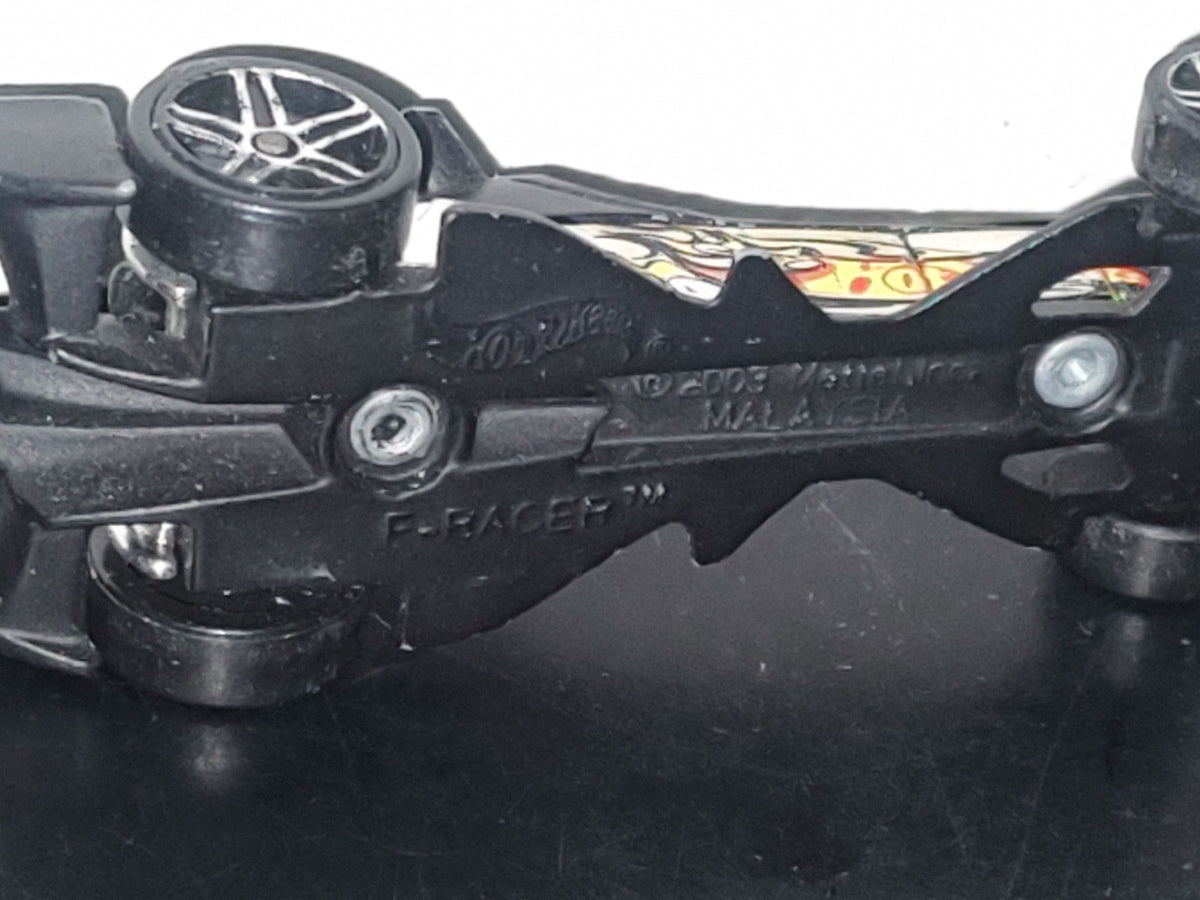 A3- Carrito Hot Wheels. F-Racer - 2003 Mattel. Malaysia