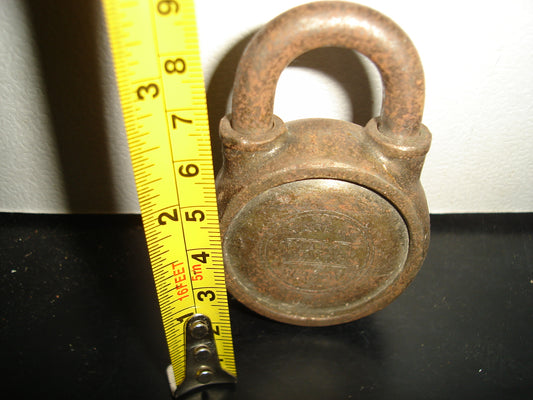 A2- Antiguo Candado Alemán ”Yale”, Hecho En Alemania / Made In Germany - 40'S - 50'S (Sin Llave)