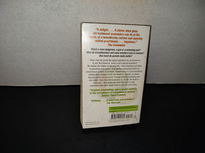 202- Freakonomics. A Rogue Economist Explores De Hidden Side Of Everything - Steven D. Levitt