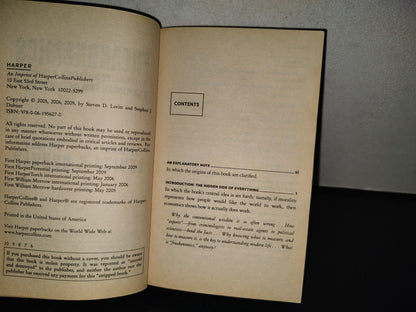 202- Freakonomics. A Rogue Economist Explores De Hidden Side Of Everything - Steven D. Levitt