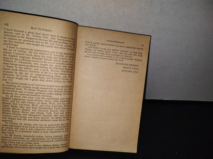 75- How To Parent - Dr. Fitzhugh Dodson - A Signet Book. First Printing, February, 1971