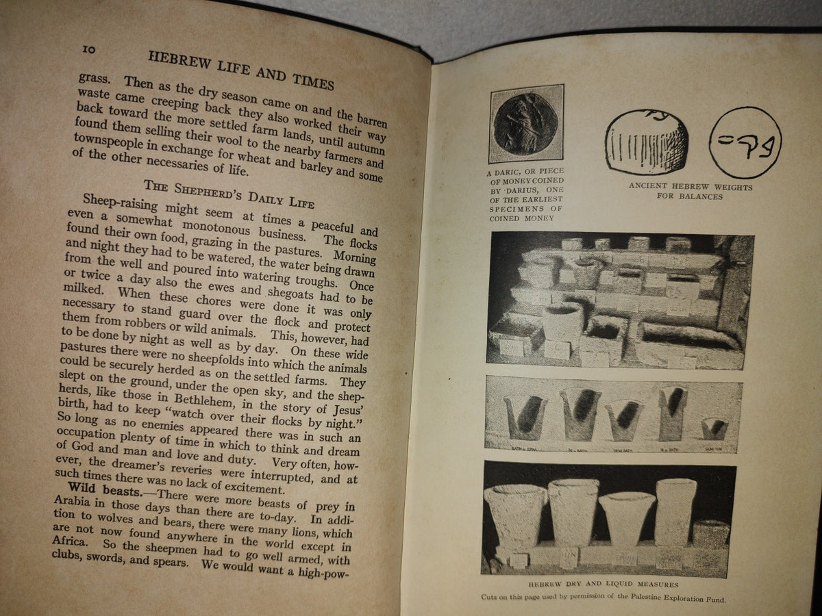 101- Hebrew Life And Times - Harold B. Hunting. The Abindong Press. First Edition Printed 1921