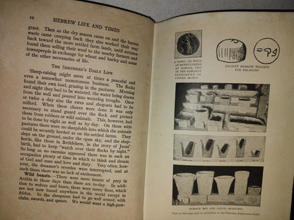 101- Hebrew Life And Times - Harold B. Hunting. The Abindong Press. First Edition Printed 1921