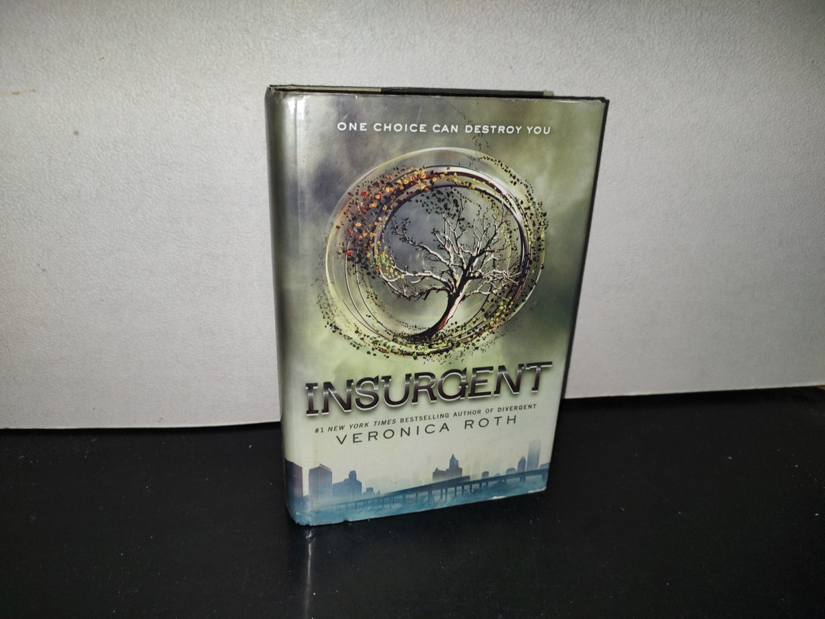 139- Insurgent - Veronica Roth - Katherine Tengen Books - First Edition 2012