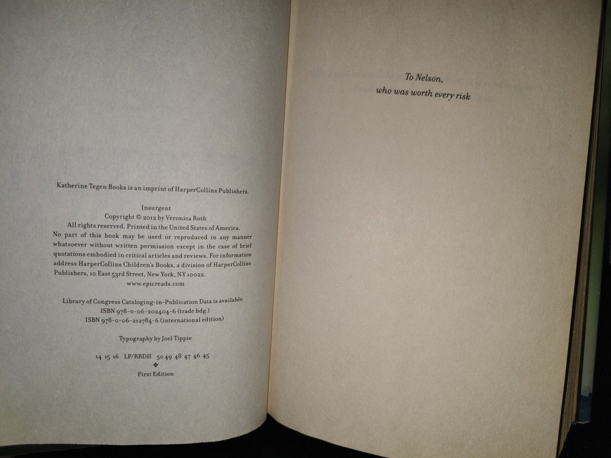 139- Insurgent - Veronica Roth - Katherine Tengen Books - First Edition 2012