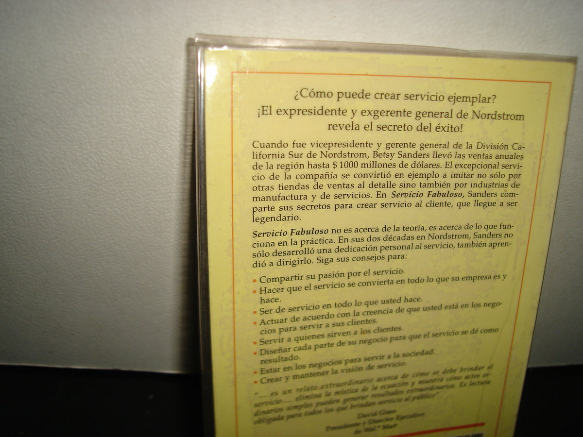 34- Servicio Fabuloso. Acciones Comunes, Resultados Extraordinarios - Betsy Sanders