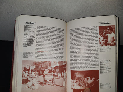96- Enciclopedia Práctica Del Estudiante 10: Ciencias Sociales - Promexa - 1982