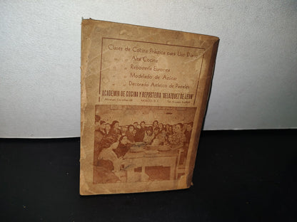 92- Libro De Cocina. Los Treinta Menús - Josefina Velázquez De León - 1940