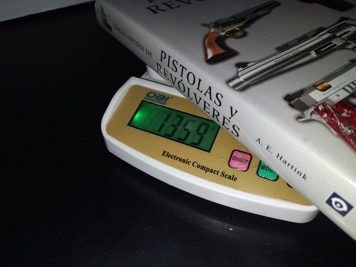 128- Enciclopedia De Pistolas Y Revólveres - A. E. Hartink - 2013
