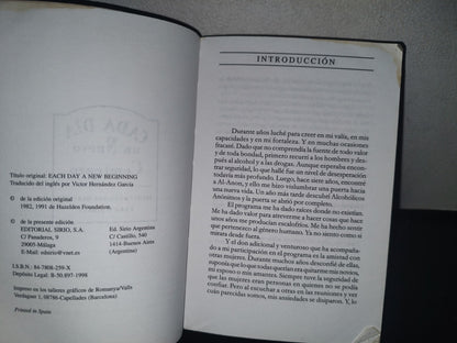 114- Cada Día Un Nuevo Comienzo. Meditaciones Diarias Para Mujeres - Editorial Sirio 1991