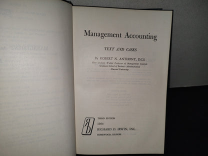145- Management Accounting. Text And Cases - Robert N. Anthony - Richard D. Irwing, Inc. 1964