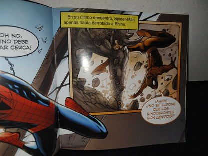 89- Libro Hombre Araña. Spider Sense. Spiderman: Combate Con Rhino. Great Moments Publishing - 2009