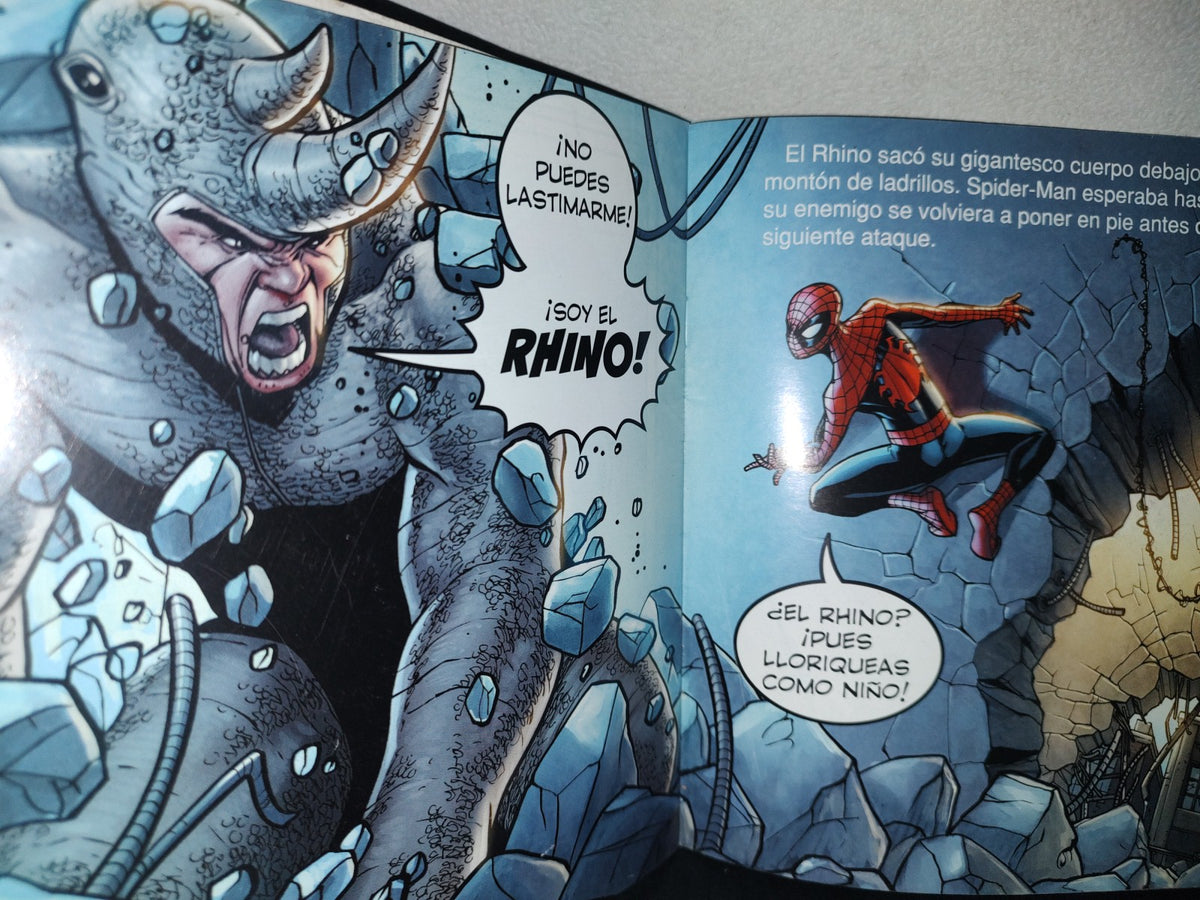 89- Libro Hombre Araña. Spider Sense. Spiderman: Combate Con Rhino. Great Moments Publishing - 2009