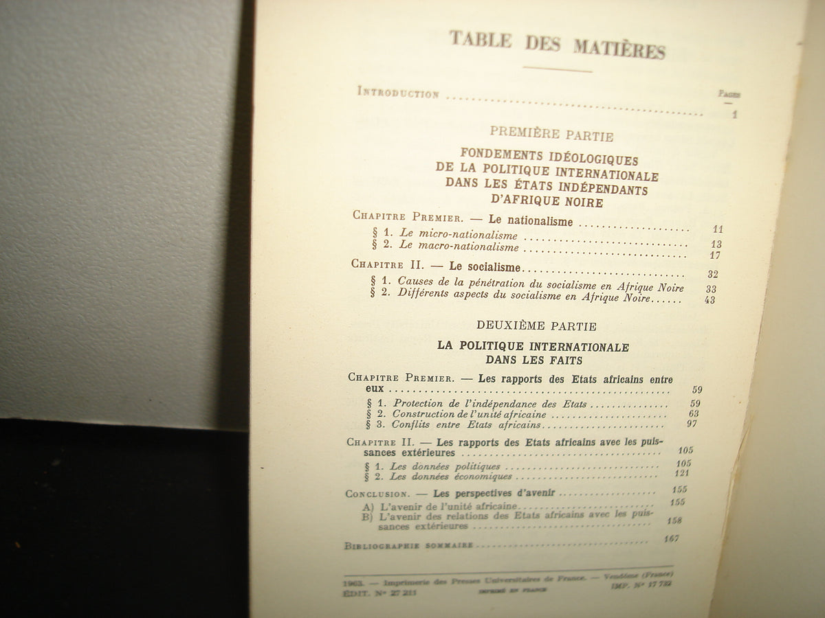 7- Francés - La Politique Étrangere Des États Africains - Doudou Thiam - 1963