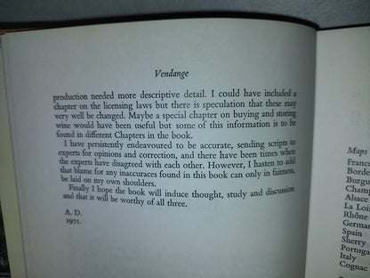 114- Libro De Vinos: Vendange. A Study Of Wine And Other Drinks - Andrew Durkan - First Published 1971