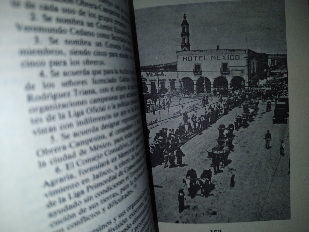 145- Jalisco Desde La Revolución V. Movimientos Sociales 1929-1940 - Laura Patricia Romero (Coord.)- Primera Edición 1988