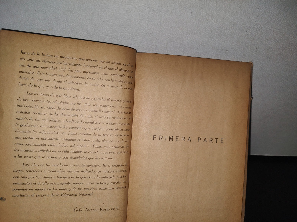92- Aprende. Libro Primero De Lectura - Amparo Rubio De Contreras. Ediciones ”El Estudiante” - 50'S
