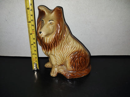 A2- Pieza De Cerámica Esmaltada. Perro Rough Collie Sentado - Made In Brazil 4155 - 80'S