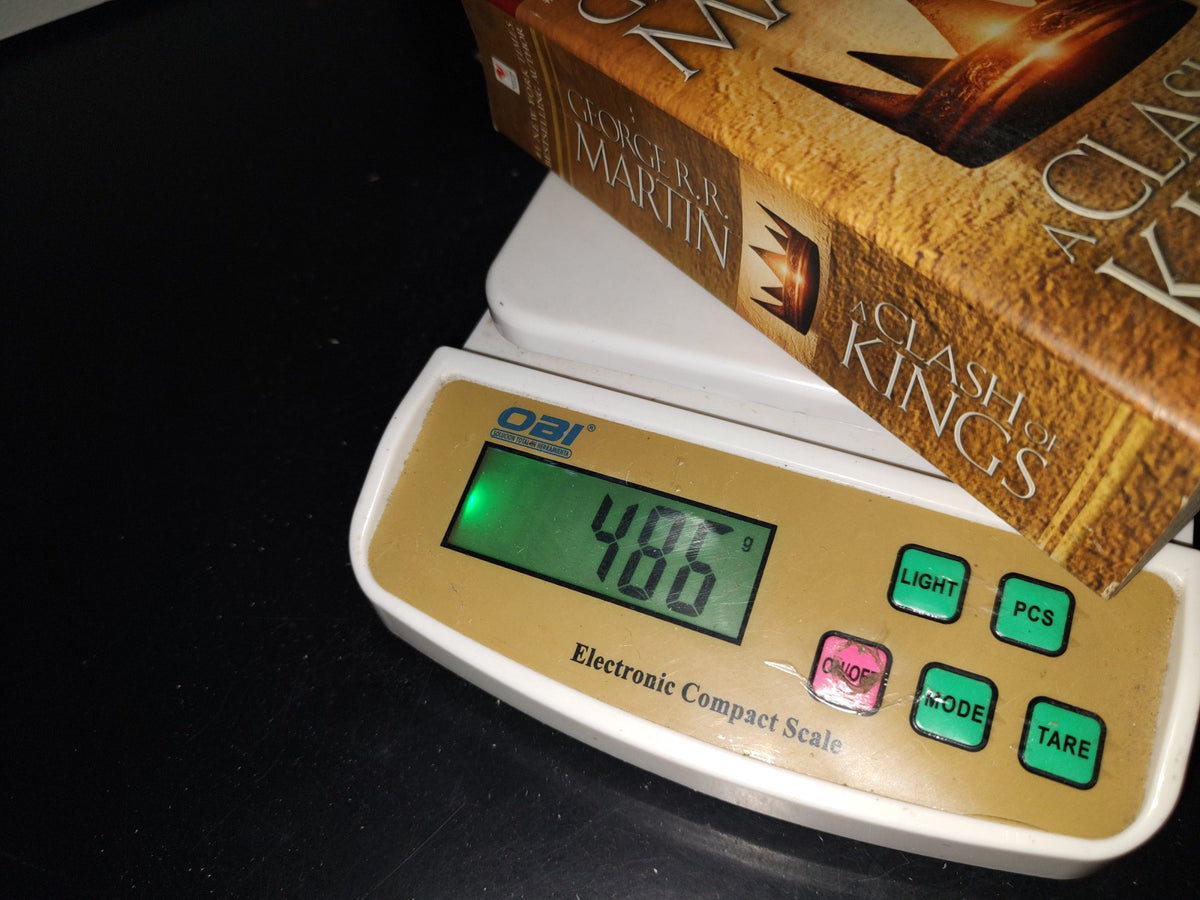 202- A Clash Of Kings. Book Two Of A Song Of Ice And Fire - George R. R. Martin - 2011