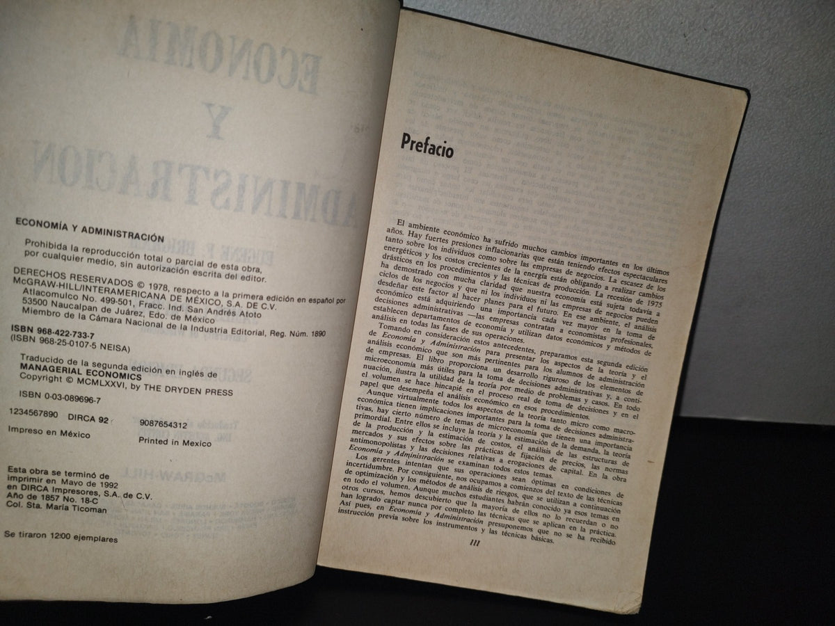 128- Economía Y Administración - Eugene F. Brigham