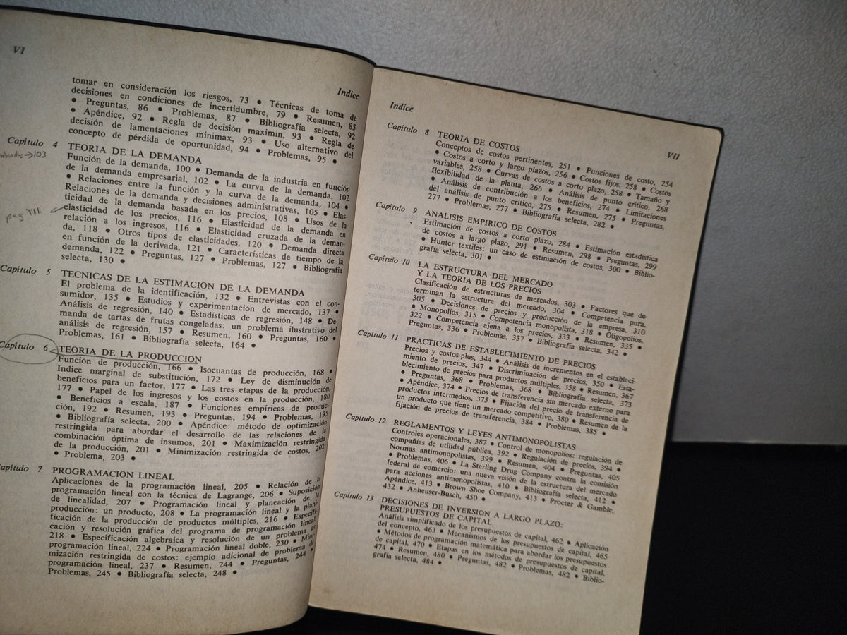 128- Economía Y Administración - Eugene F. Brigham