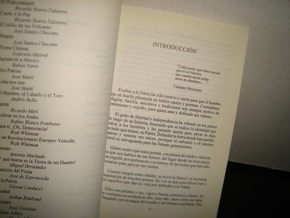 24- Cantos A La Patria - Ricardo Ibarra Talavera - Firmado