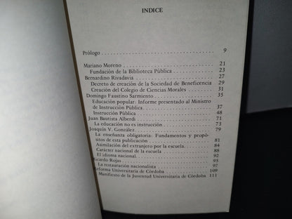 68- Doce Textos Argentinos Sobre La Educación. Ana Carolina Ibarra - Primera Edición 1985