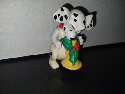 A2- Juguete 101 Dálmatas. Perro Con Trompeta Navideña - 90'S