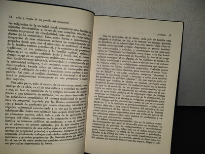 118- Vida Y Magia En Un Pueblo Otomí Del Mezquital - Luigi Tranfo - Instituto Nacional Indigenista, 1989