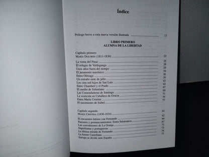 78- Vida Y Amores De Isabel II (El Triángulo) - Ricardo De La Cierva - Primera Edición 1999