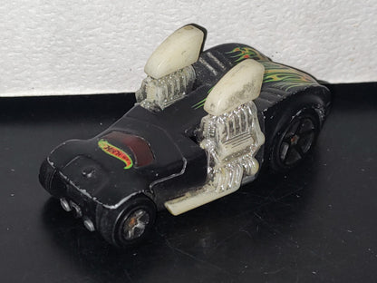 A5- Carro Hot Wheels: Twin Mill® Negro ©2003 Mattel Inc.